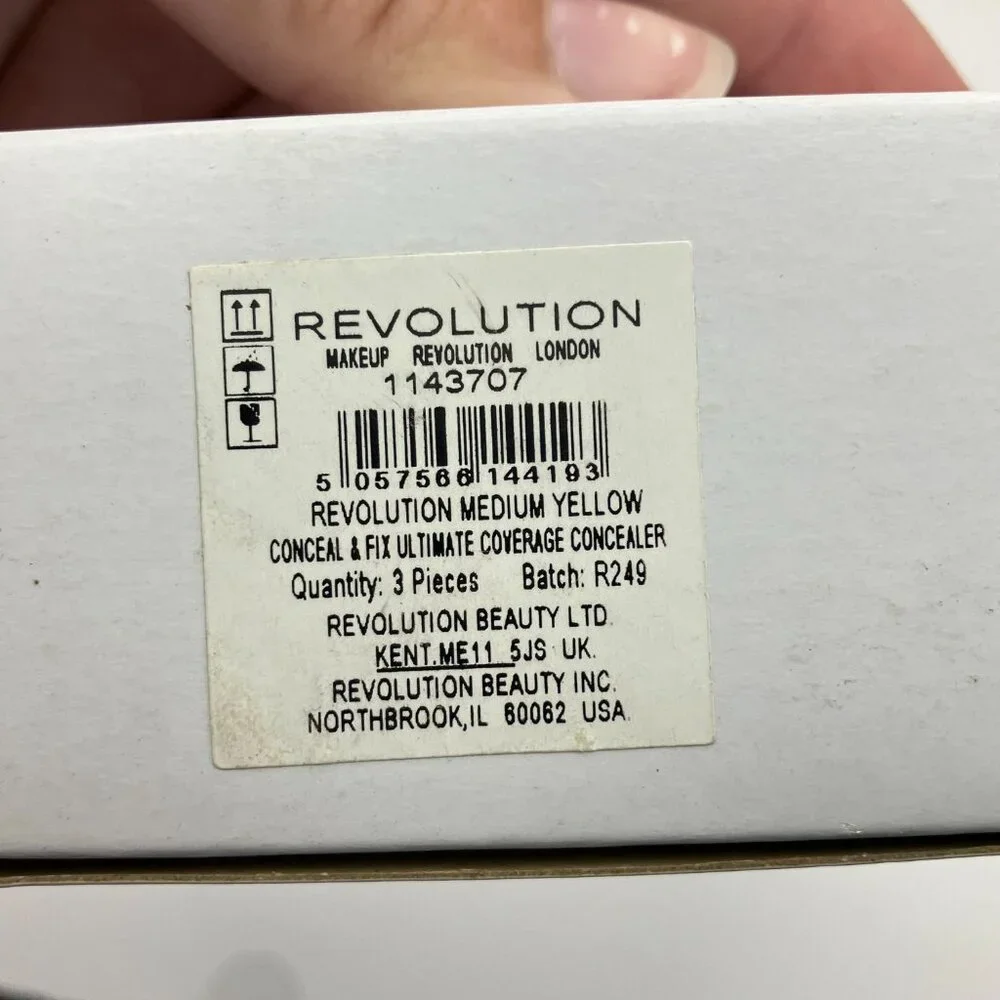 Lot of 3 Revolution Conceal and Fix Ultimate Coverage Concealer Medium Yellow
